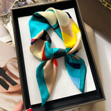 Pañuelo Dopamine Chic