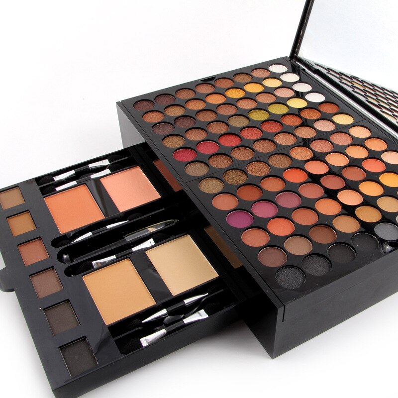 Iconic 180 Makeup Set